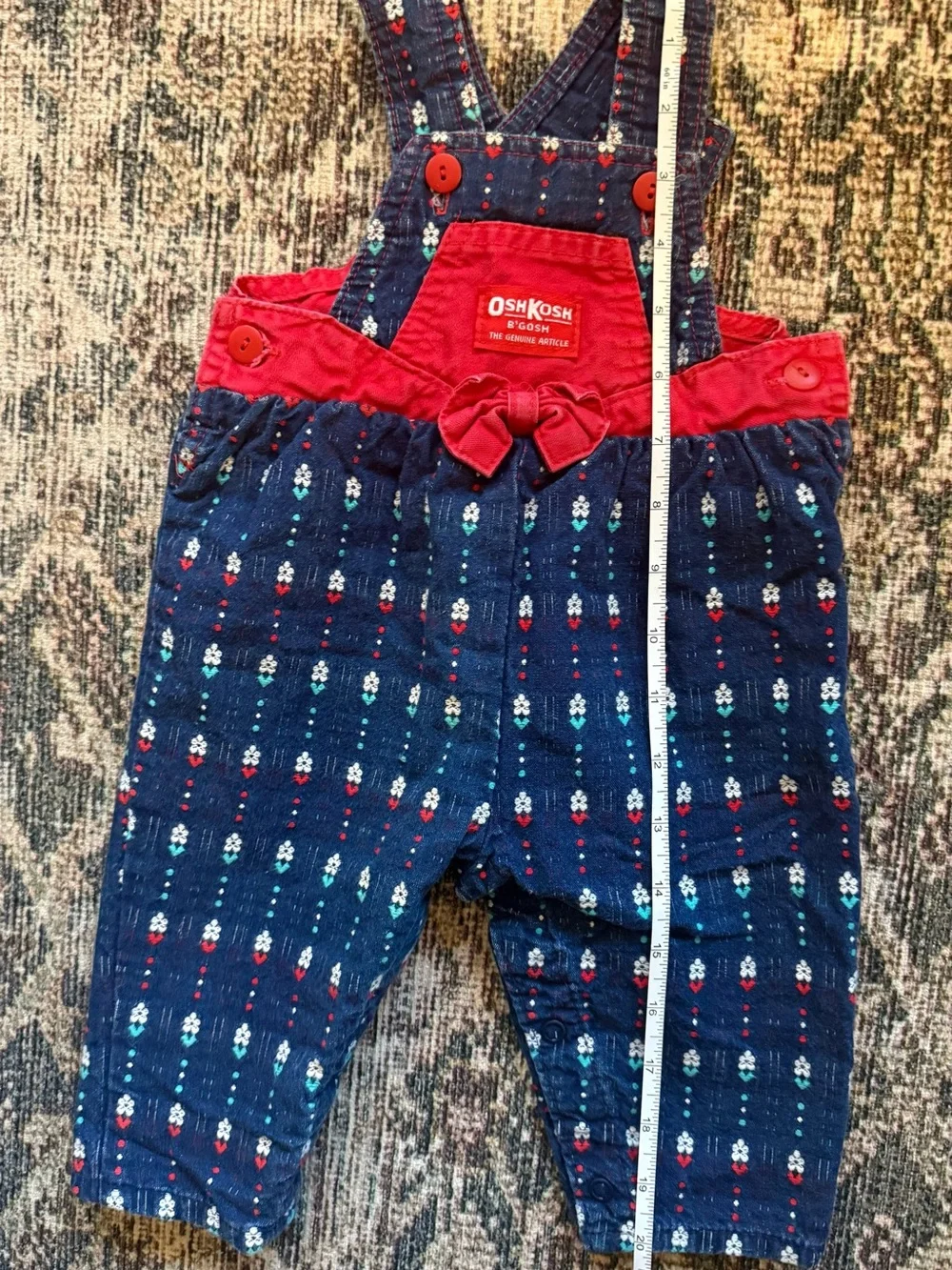 Vintage Oshkosh girls size 6-9 mo overalls with AOP of flowers and hearts